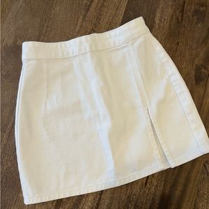 Lioness white mini skirt with slit